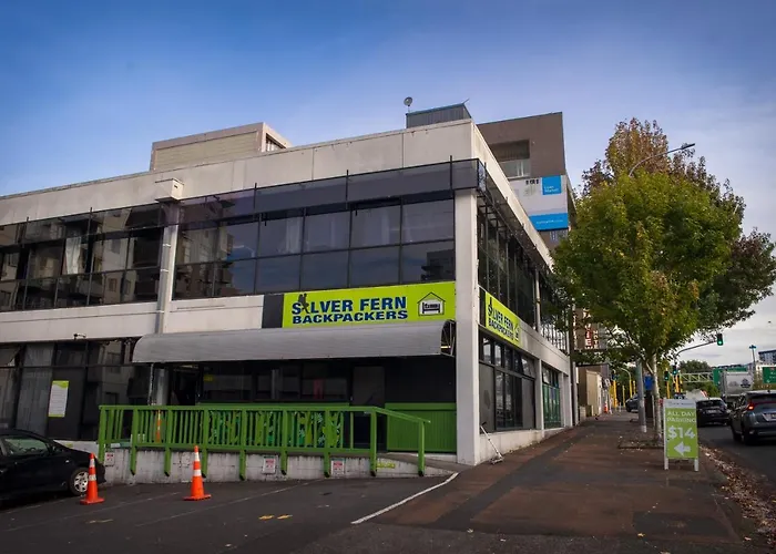 Silverfern BackpackersHostel